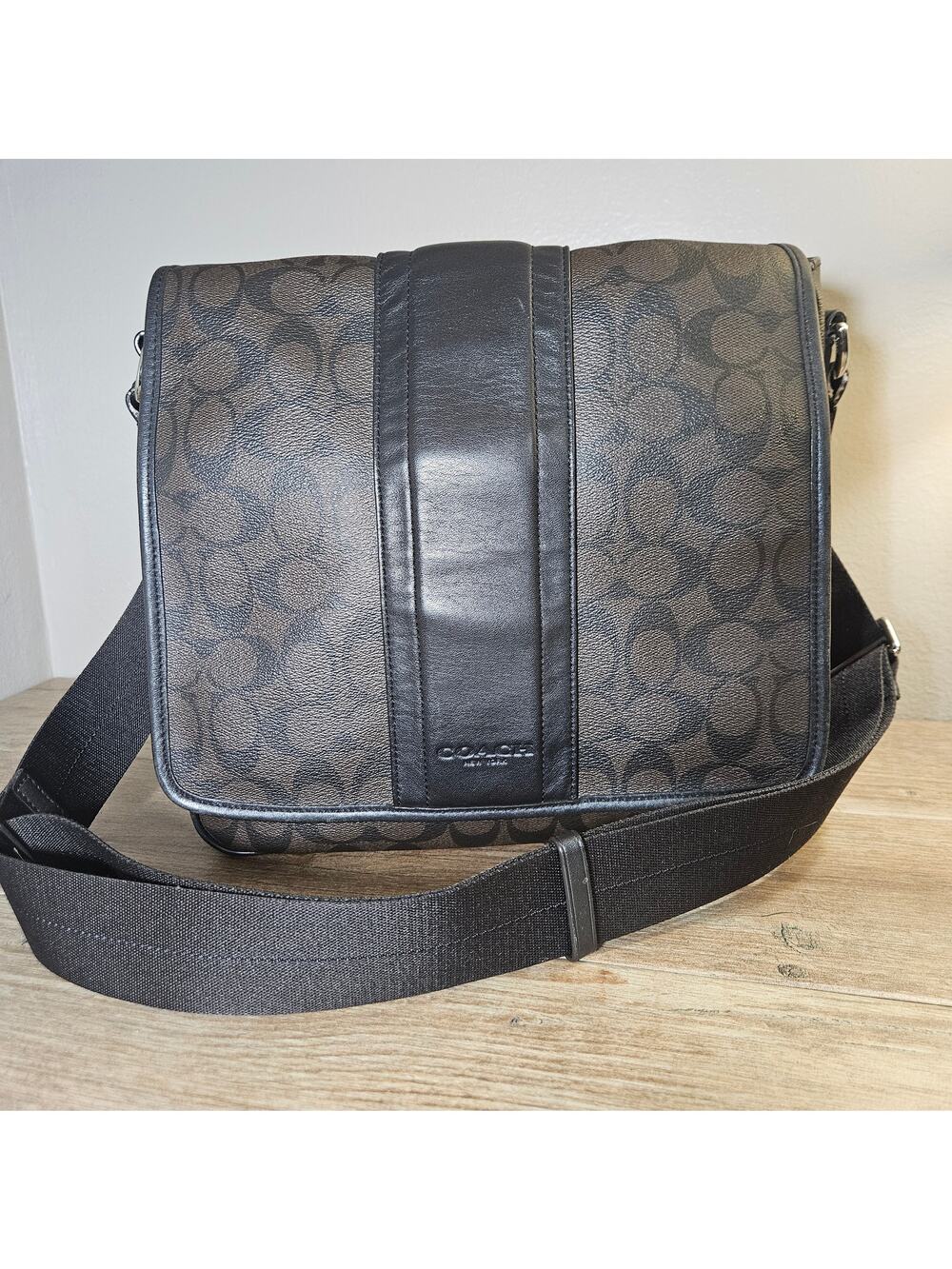 Coach Men’s Signature Canvas Messenger Bag Brown Black Crossbody Flap Briefcase
